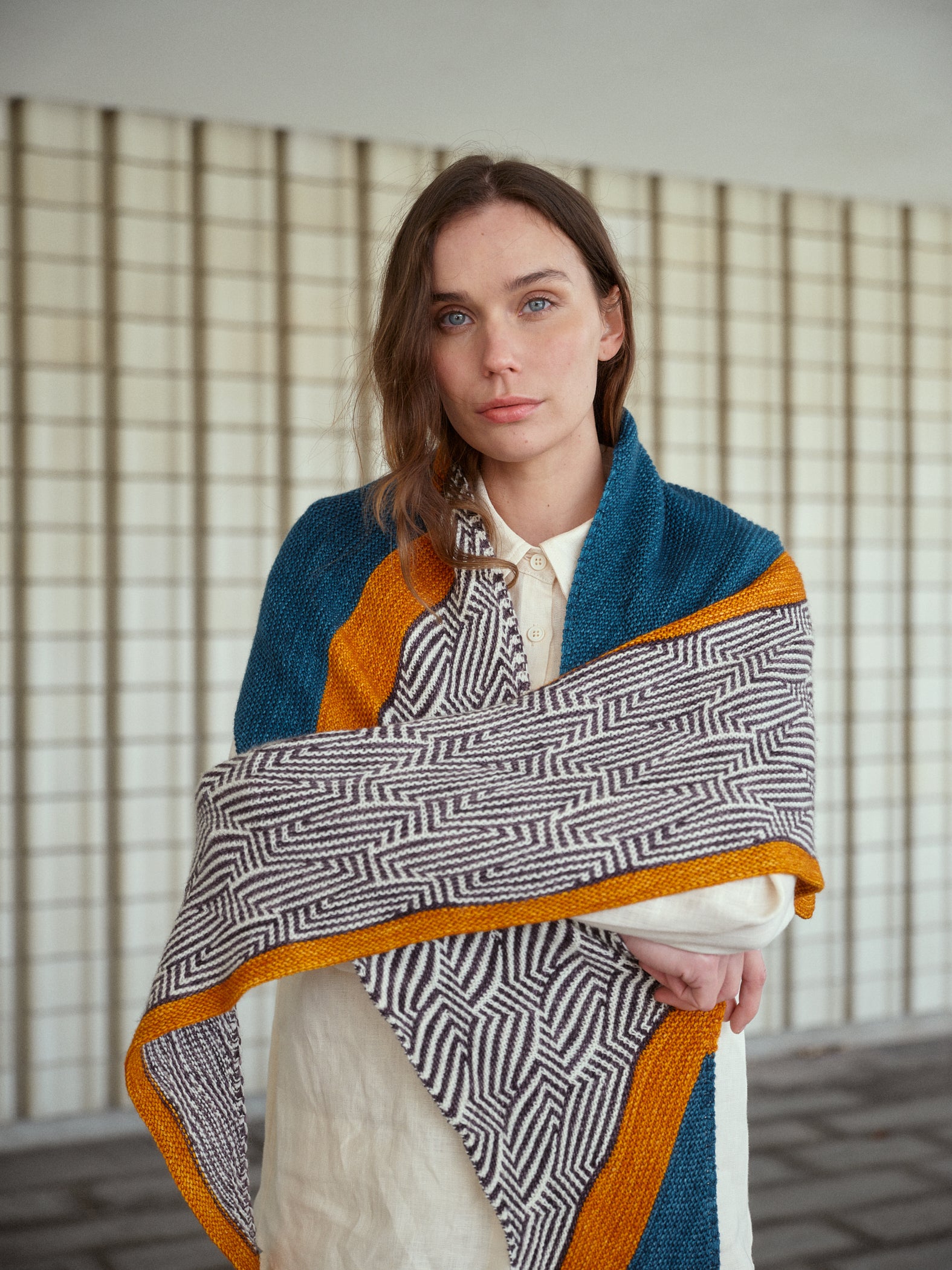 Laine 26, Crossing Paths