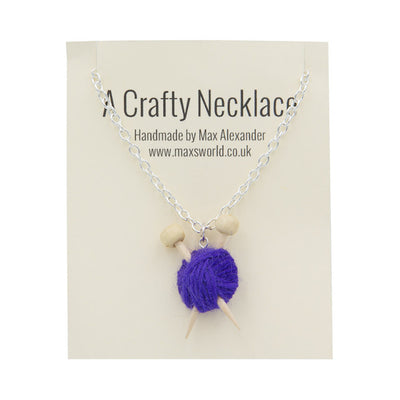 Max’s World – Knitting Necklace