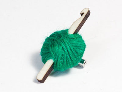 Max’s World – Crochet Brooch